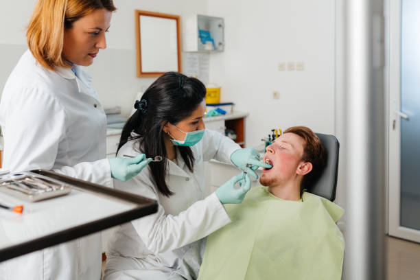 Best Emergency Broken Tooth Repair in Hinton, WV